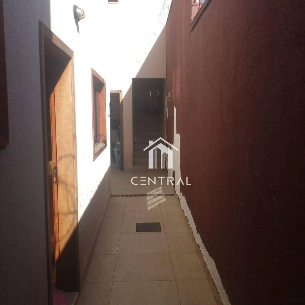 Sobrado, 4 quartos, 200 m² - Foto 2