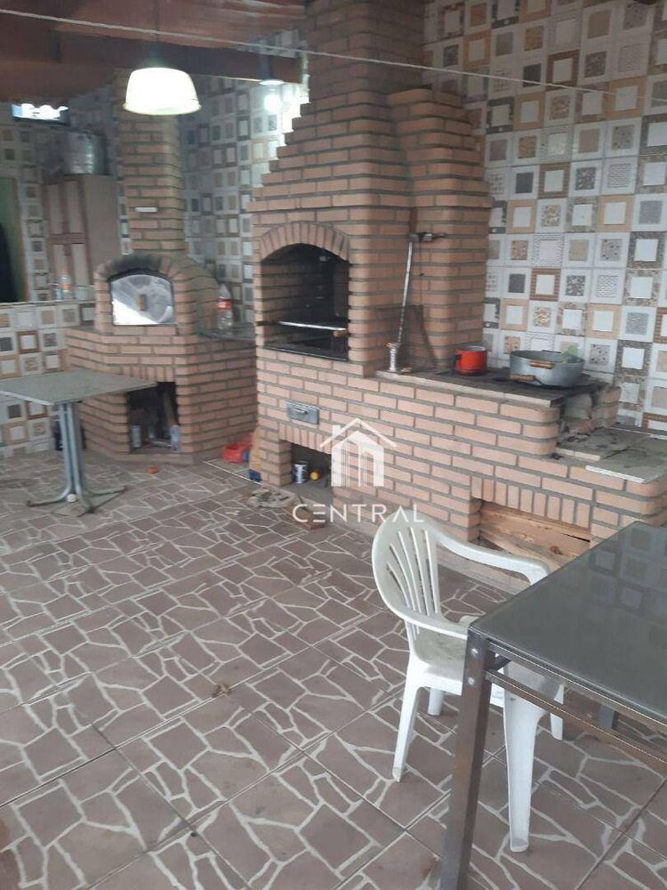 Sobrado, 5 quartos, 200 m² - Foto 1