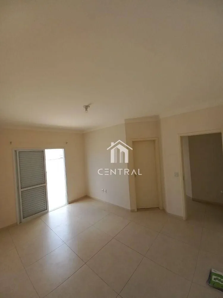 Sobrado, 3 quartos, 244 m² - Foto 2