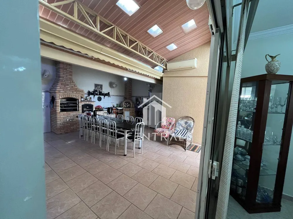 Sobrado, 4 quartos, 200 m² - Foto 3