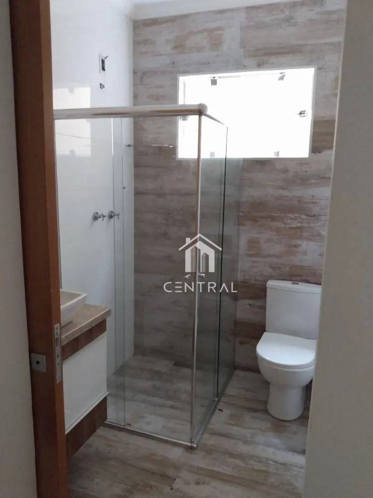 Sobrado, 3 quartos, 220 m² - Foto 2