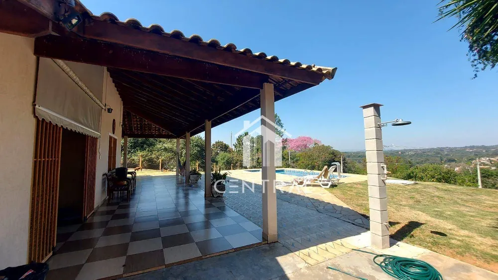 Chácara, 3 quartos, 1250 m² - Foto 1