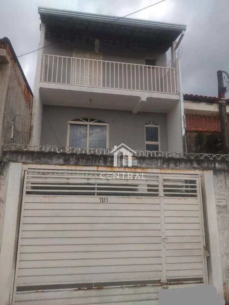 Sobrado, 3 quartos, 200 m² - Foto 1