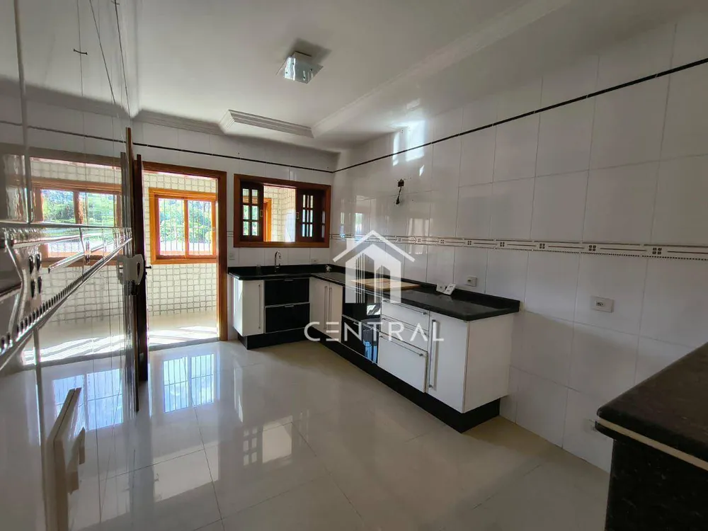 Sobrado, 3 quartos, 200 m² - Foto 2