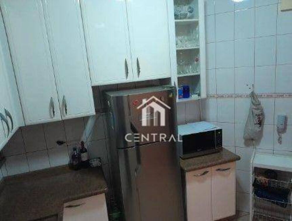 Apartamento à venda com 3 quartos, 97m² - Foto 3