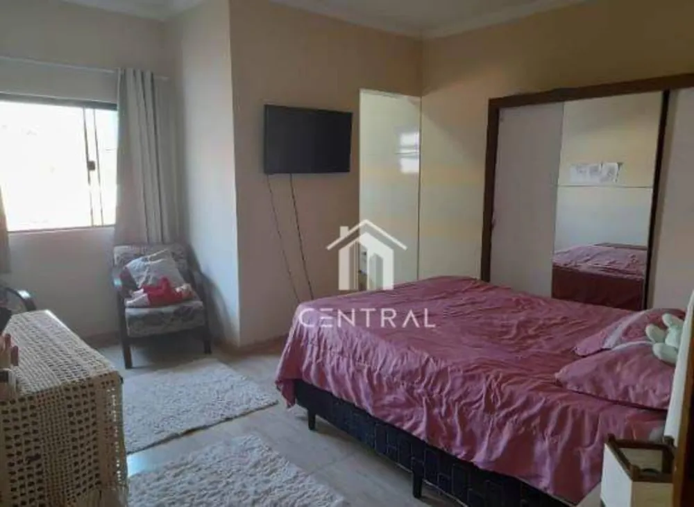 Casa, 3 quartos, 270 m² - Foto 8