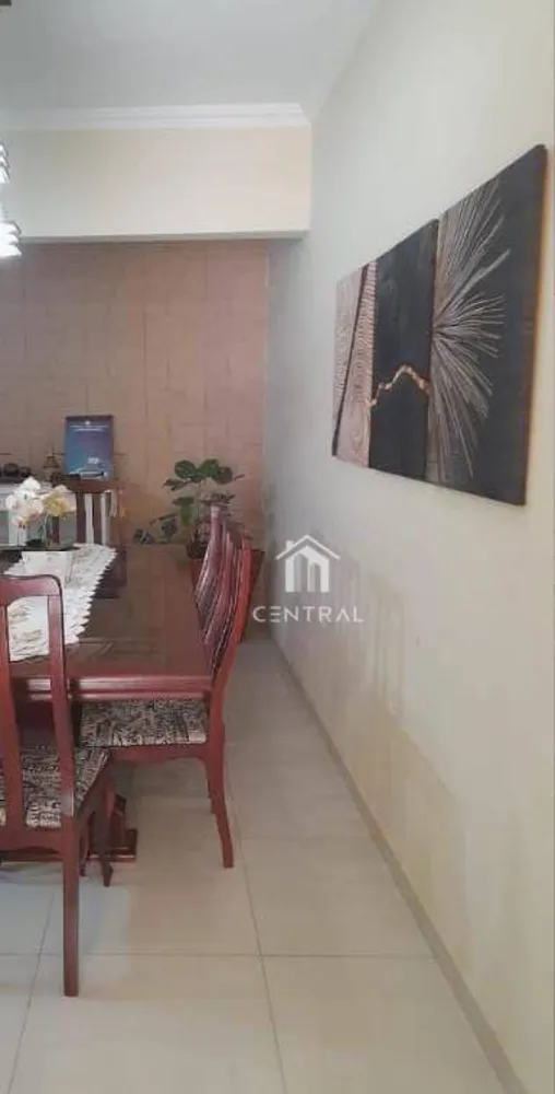 Casa, 3 quartos, 270 m² - Foto 11