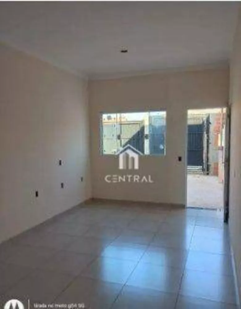 Casa à venda com 2 quartos, 50m² - Foto 1