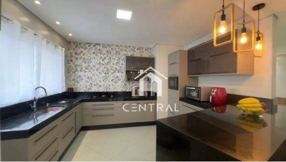 Casa, 3 quartos, 180 m² - Foto 3