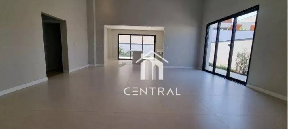 Casa de Condomínio à venda com 3 quartos, 294m² - Foto 1