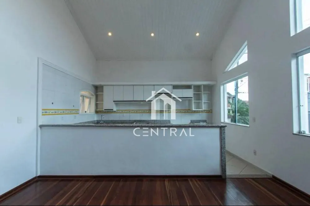 Sobrado, 3 quartos, 249 m² - Foto 5