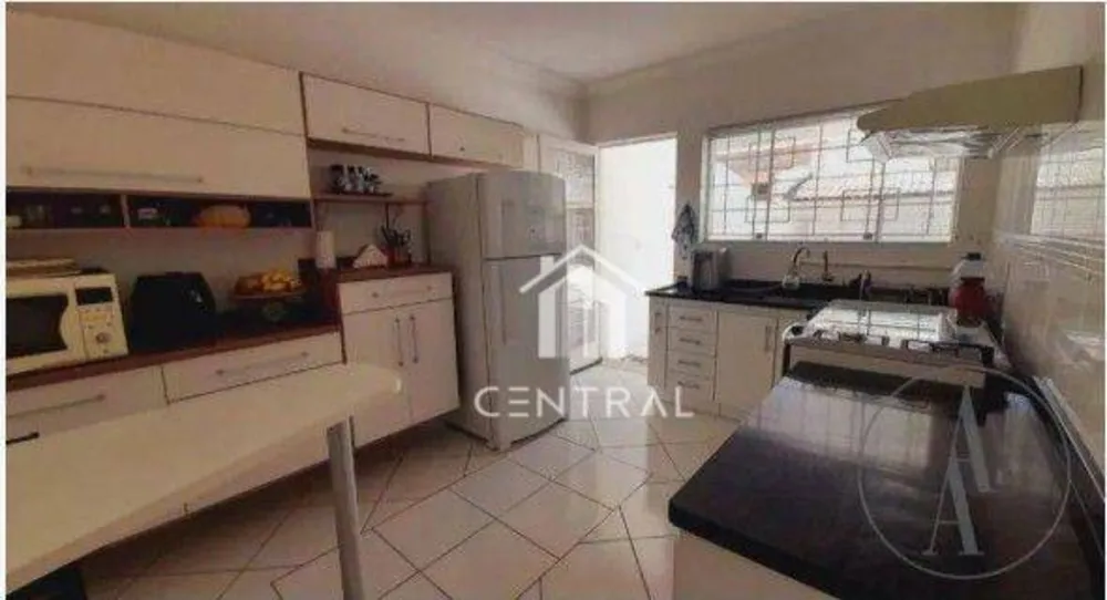 Casa, 3 quartos, 250 m² - Foto 10