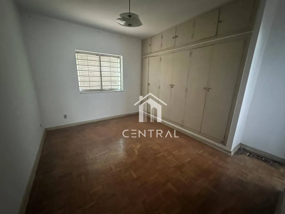 Casa, 3 quartos, 210 m² - Foto 2