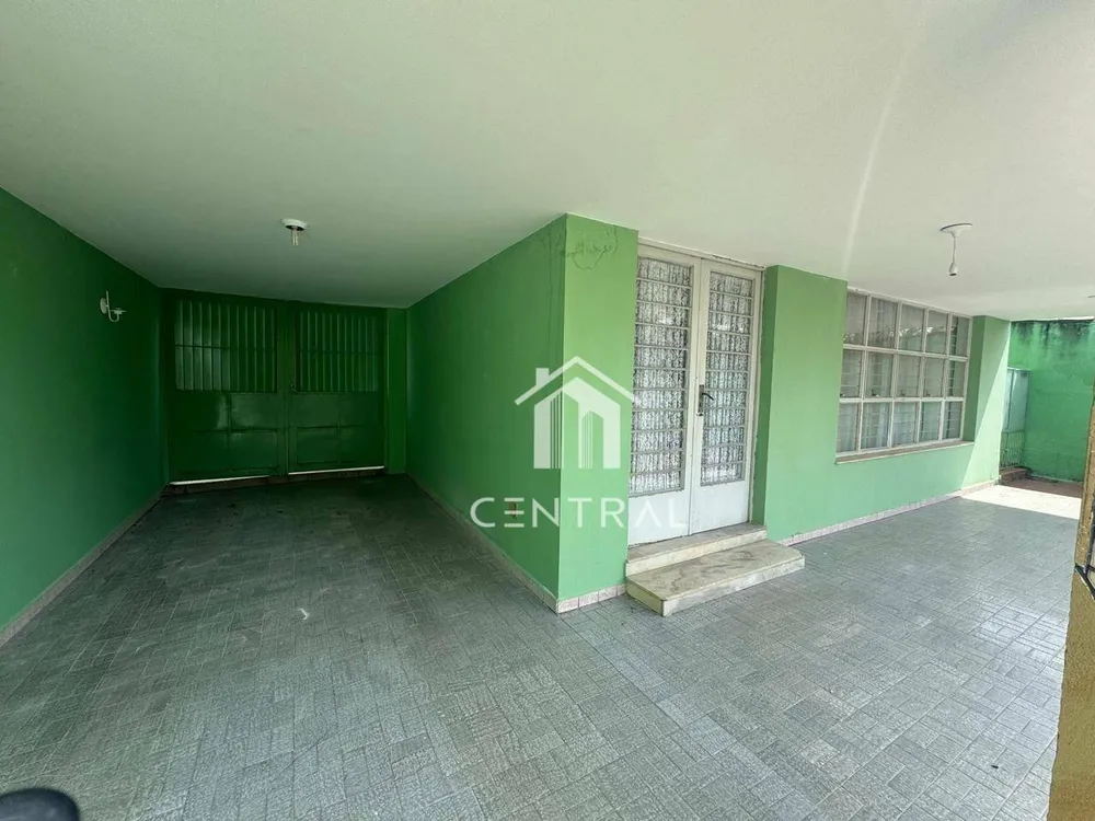 Casa, 3 quartos, 210 m² - Foto 4