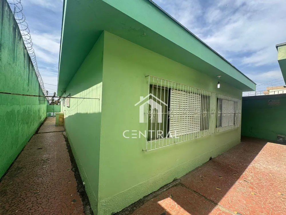 Casa, 3 quartos, 210 m² - Foto 1
