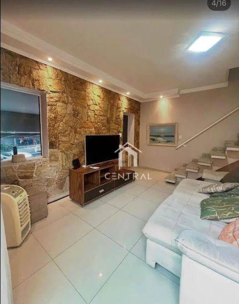Sobrado, 3 quartos, 240 m² - Foto 1