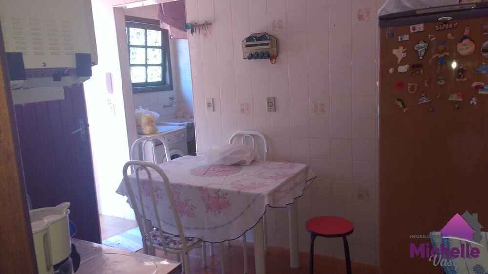 Casa à venda com 2 quartos, 2200m² - Foto 7