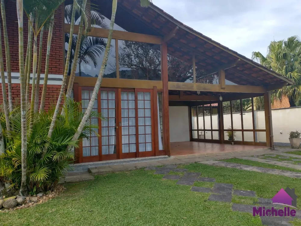 Casa de Condomínio à venda com 2 quartos, 1115m² - Foto 1