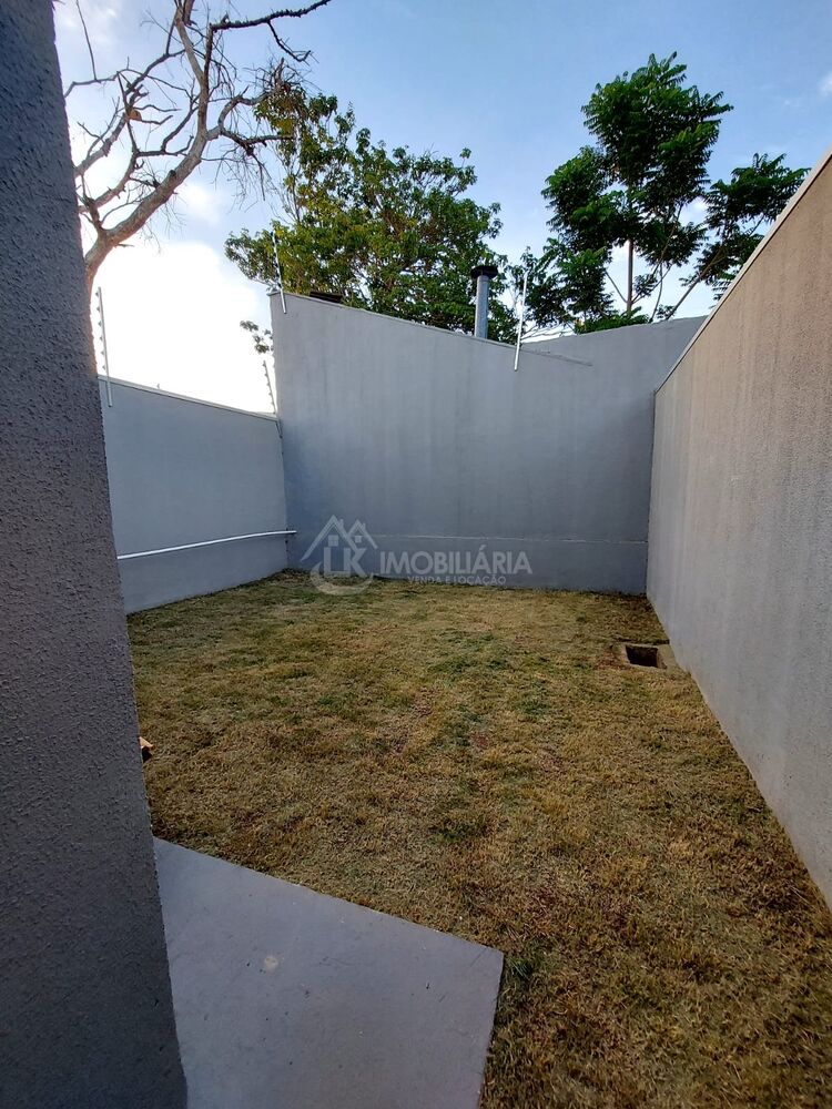 Casa à venda com 3 quartos, 100m² - Foto 8