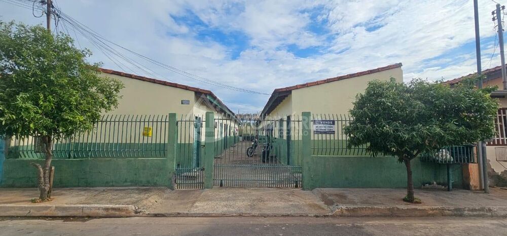 Kitnet e Studio à venda, 360m² - Foto 1