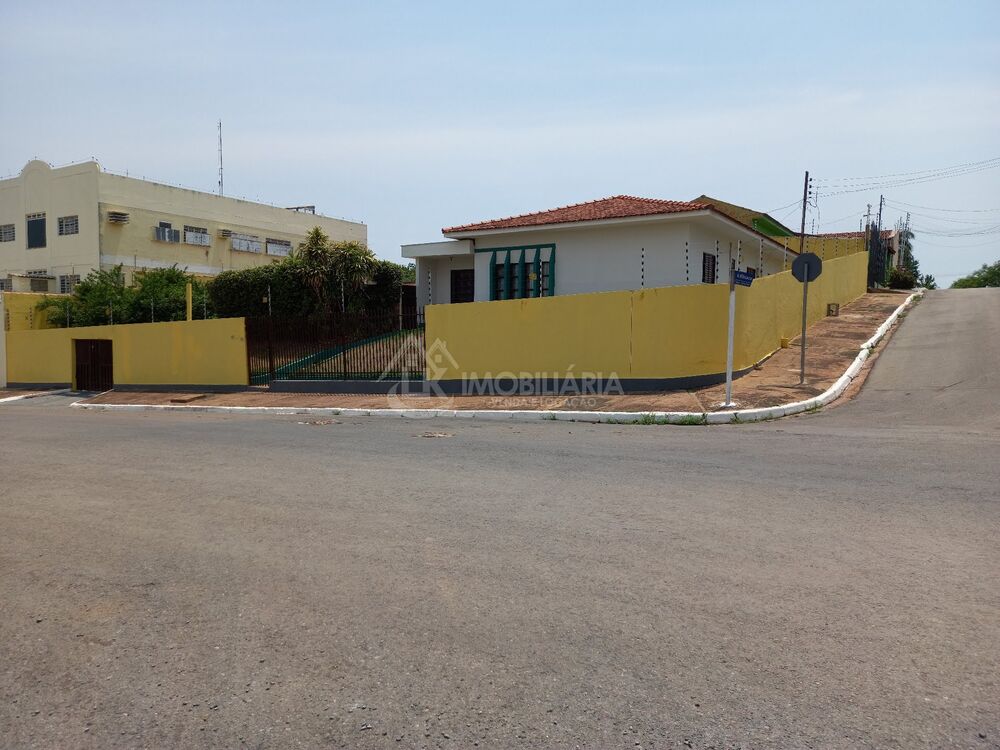 Prédio Inteiro à venda com 3 quartos, 261m² - Foto 16