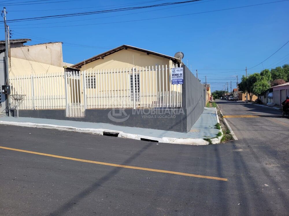 Casa à venda com 2 quartos, 120m² - Foto 4