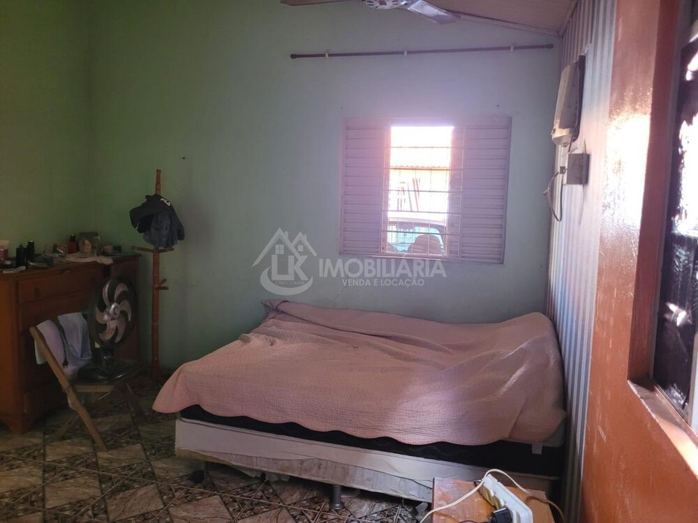 Casa à venda com 4 quartos, 120m² - Foto 4