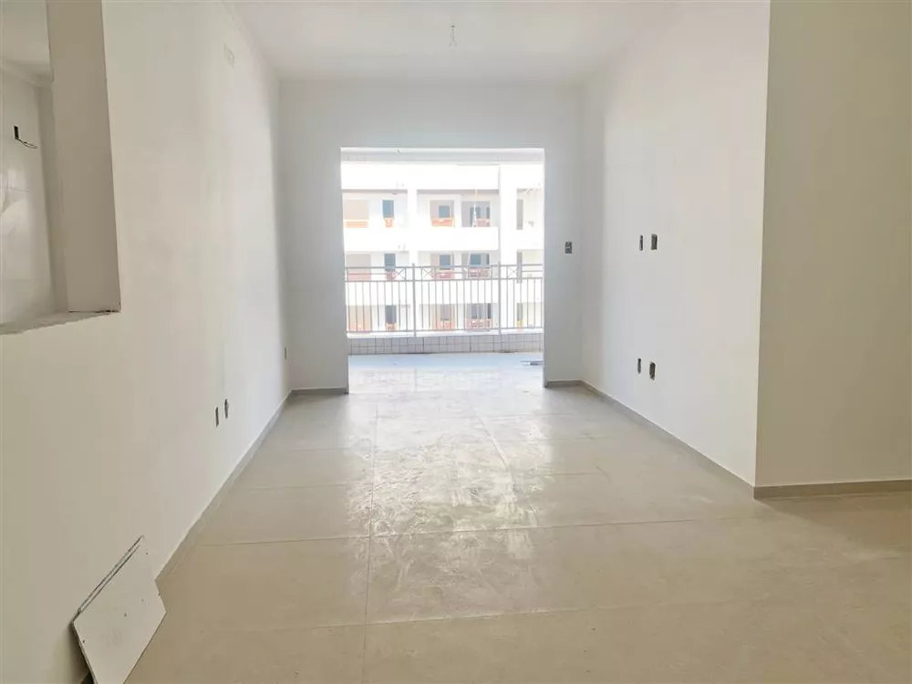 Apartamento à venda com 3 quartos, 121m² - Foto 1