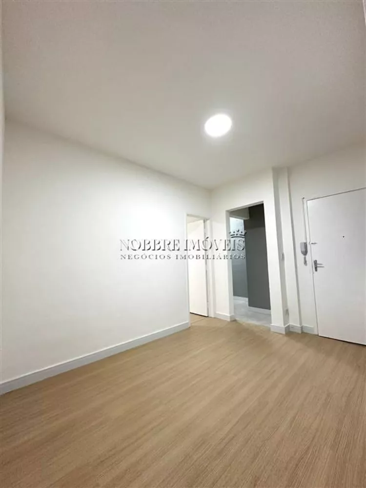 Apartamento à venda com 1 quarto, 40m² - Foto 3