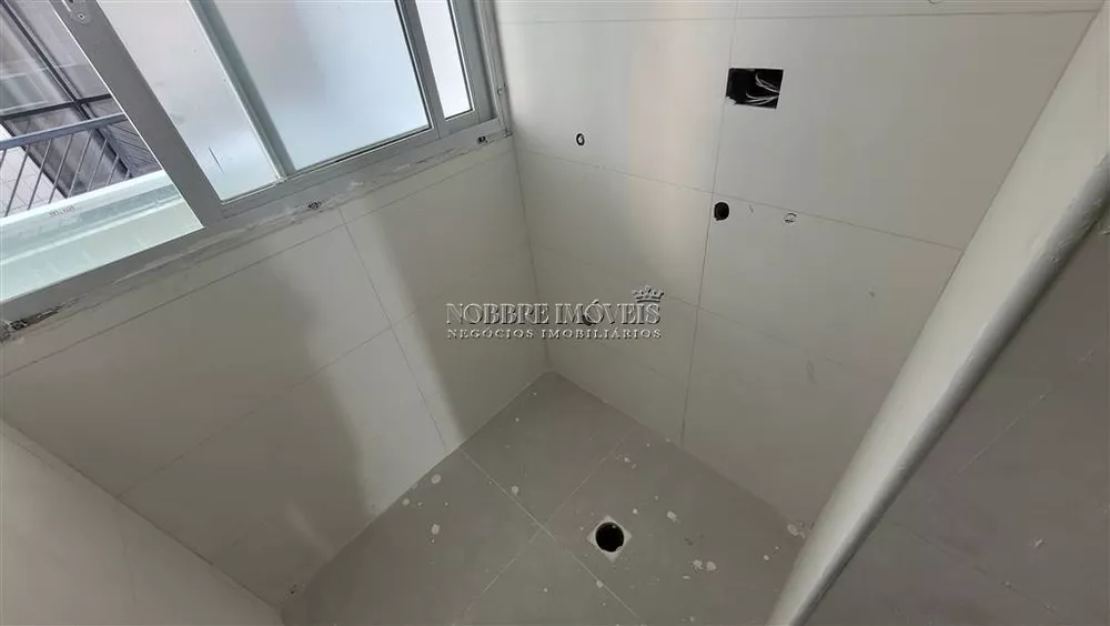 Apartamento à venda com 2 quartos, 67m² - Foto 2