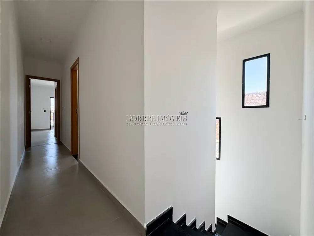 Casa à venda com 3 quartos, 120m² - Foto 4