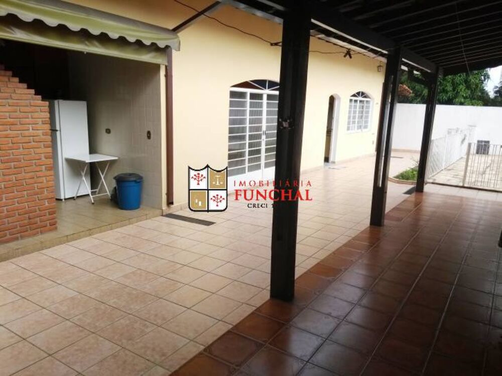 Casa, 4 quartos, 440 m² - Foto 1
