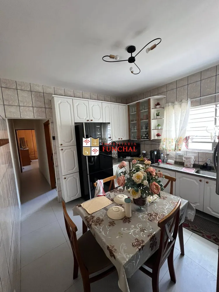 Casa, 2 quartos, 254 m² - Foto 9