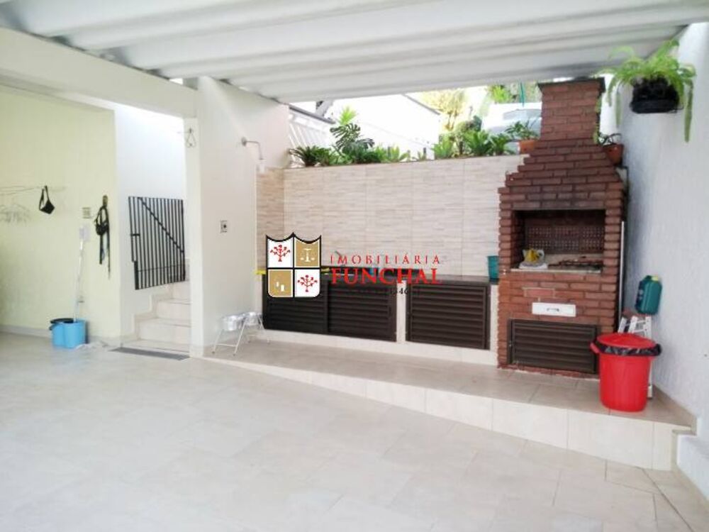 Casa, 3 quartos, 203 m² - Foto 1