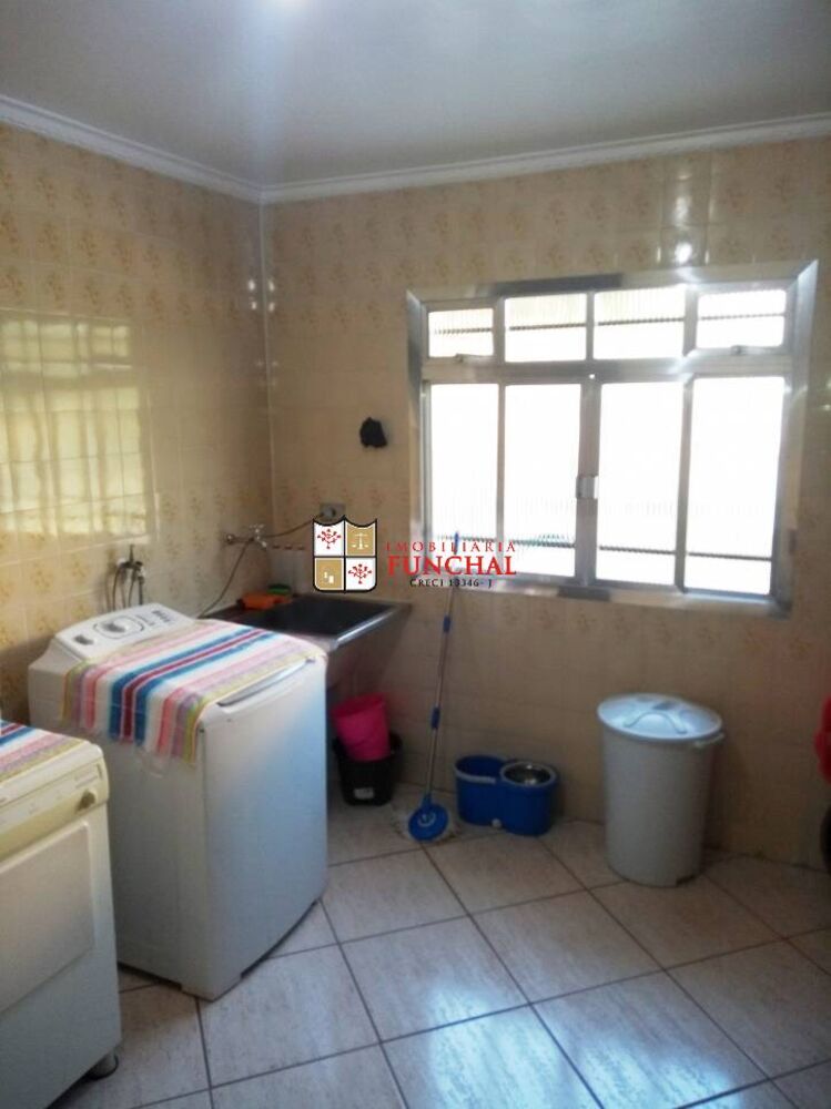 Casa, 3 quartos, 203 m² - Foto 2