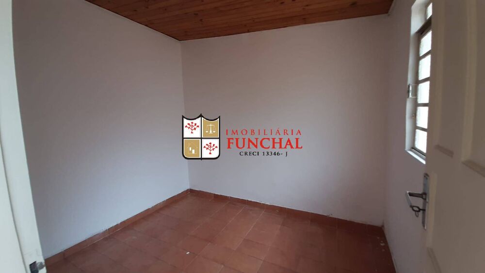 Casa à venda e aluguel com 5 quartos, 206m² - Foto 4