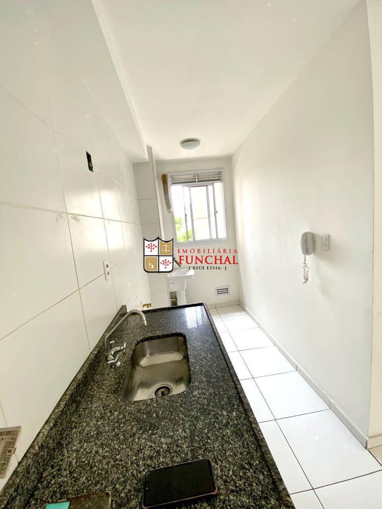 Apartamento para alugar com 2 quartos, 55250m² - Foto 4