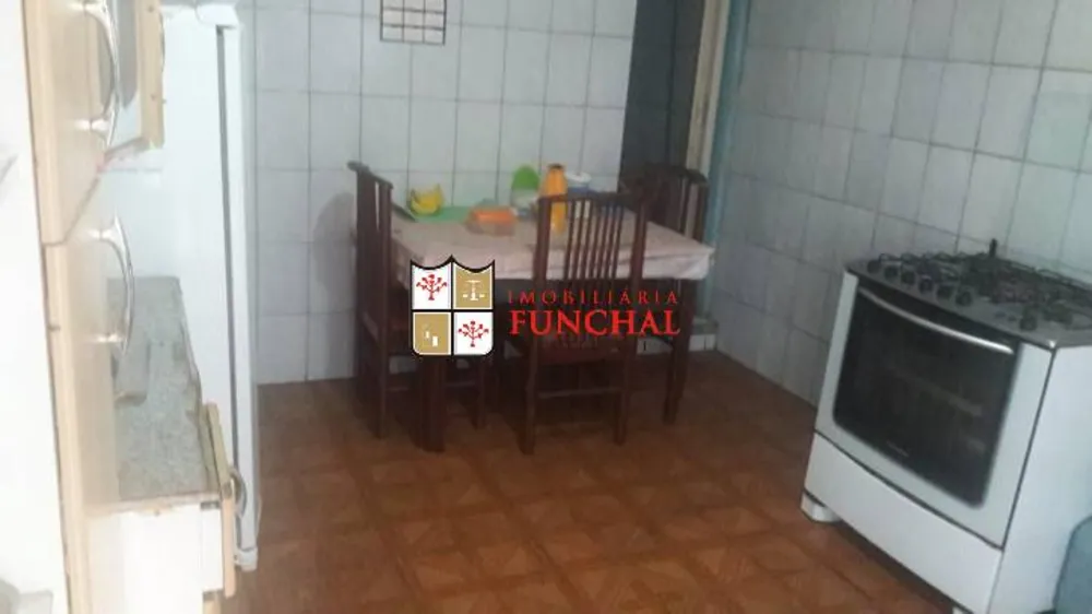 Casa, 3 quartos, 250 m² - Foto 9