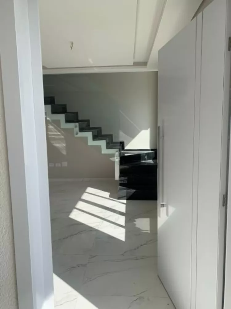 Sobrado à venda com 3 quartos, 96m² - Foto 4