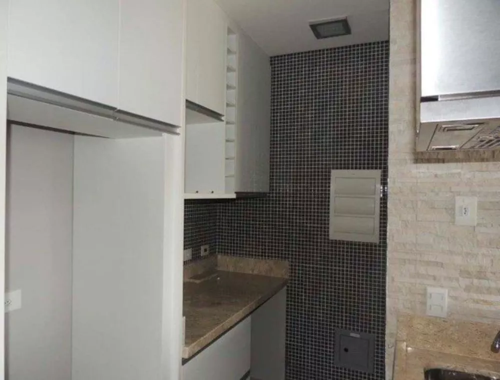 Apartamento à venda com 1 quarto, 35m² - Foto 2