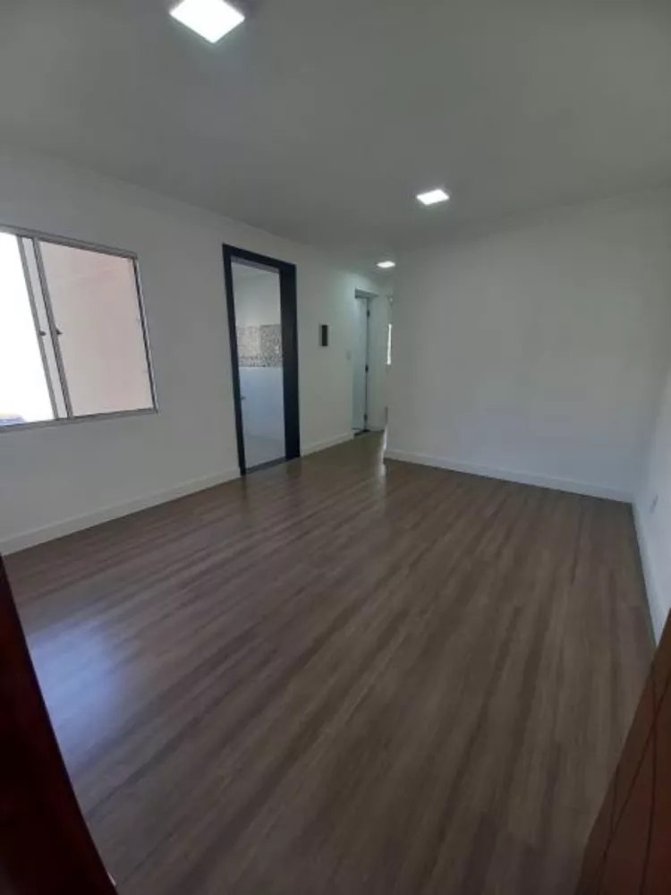 Apartamento à venda com 2 quartos, 40m² - Foto 2