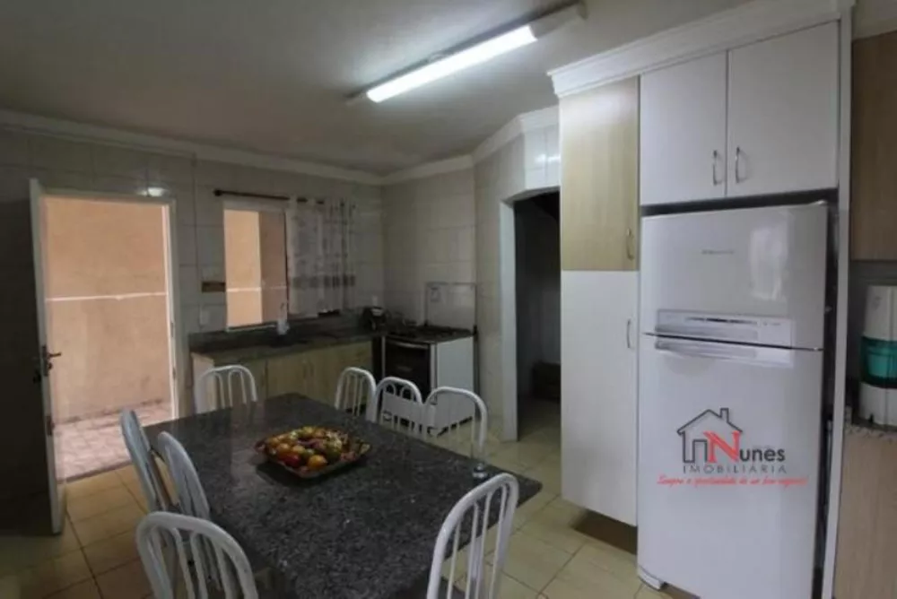 Sobrado à venda com 5 quartos, 220m² - Foto 3