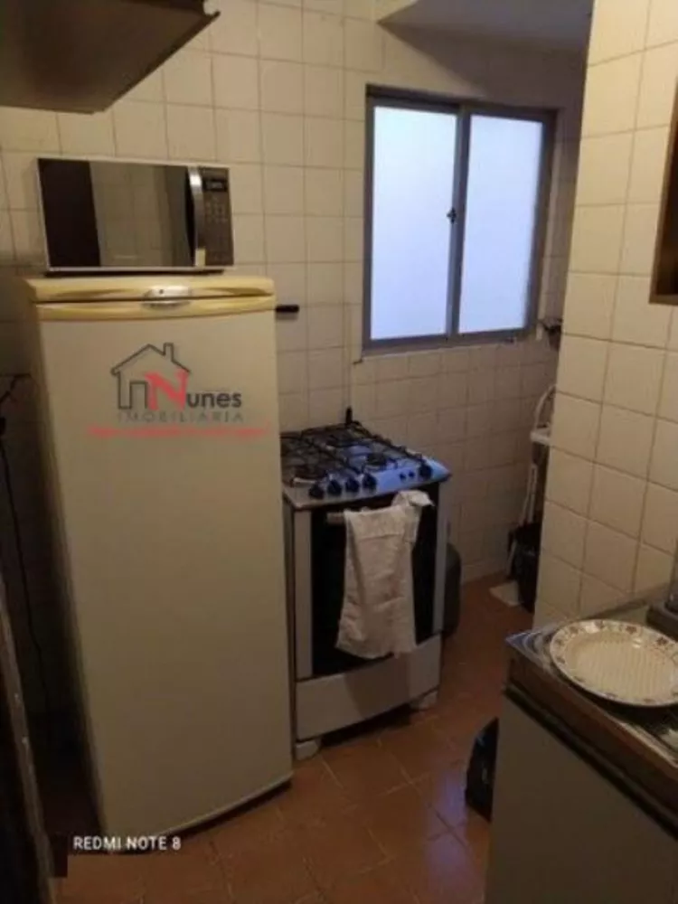 Apartamento à venda com 1 quarto, 42m² - Foto 2