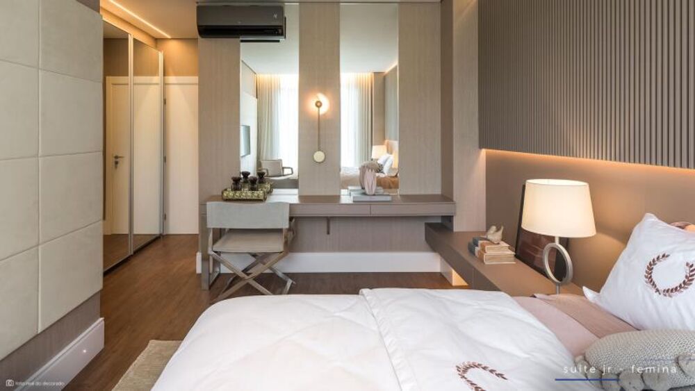 Apartamento à venda com 4 quartos, 288m² - Foto 1