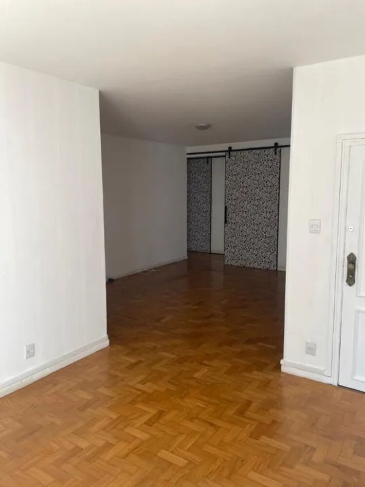 Apartamento para alugar com 3 quartos, 160m² - Foto 2