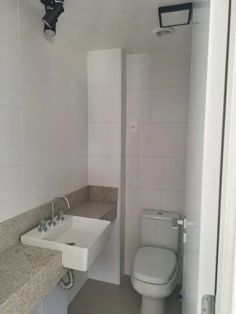 Apartamento para alugar com 2 quartos, 64m² - Foto 2