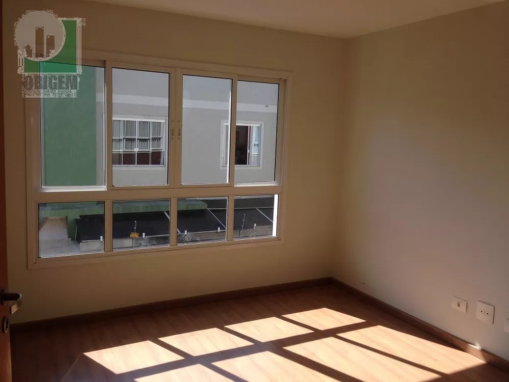 Sobrado à venda com 3 quartos, 125m² - Foto 2