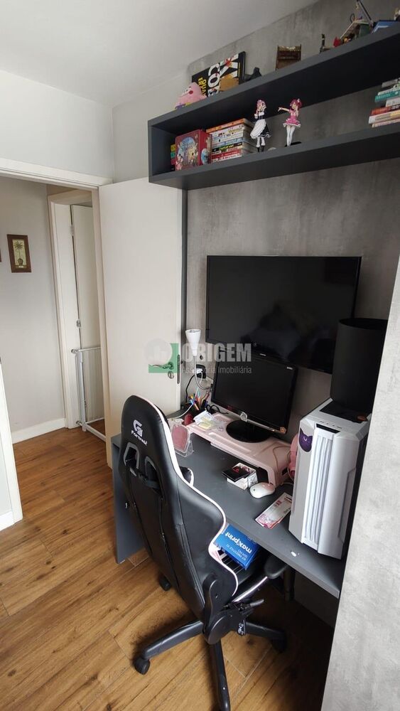 Apartamento à venda com 2 quartos, 62m² - Foto 4