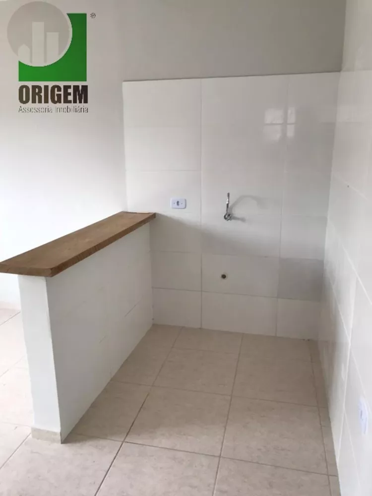 Casa para alugar com 2 quartos, 70m² - Foto 6