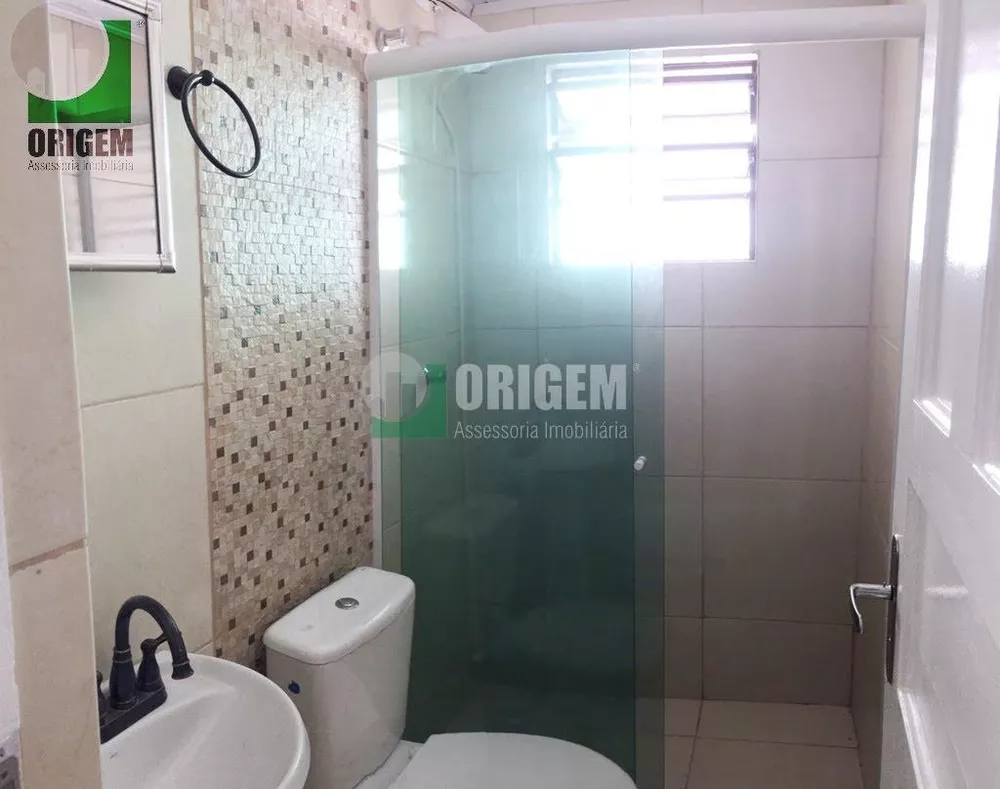 Casa para alugar com 2 quartos, 70m² - Foto 15